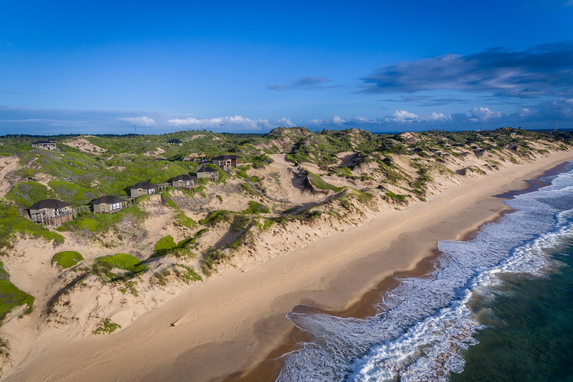 sava-dunes-mozambique-in-southern-africa-aerial-view-01-1.jpg