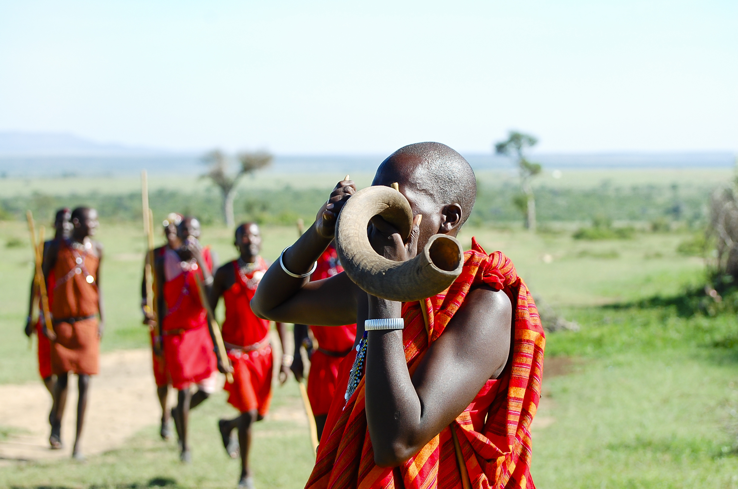 masai-kudu-horn-blowing-kenya_106261348.jpeg